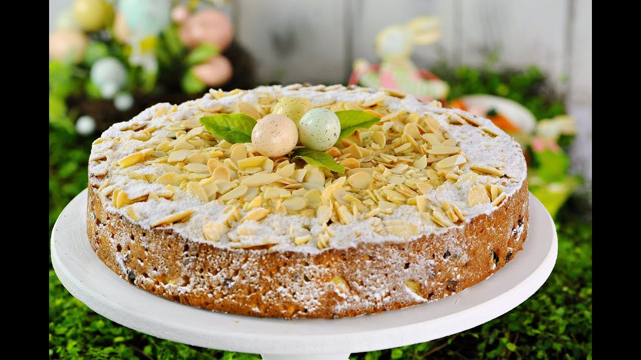 POR QUE ESTA ANTIGA RECEITA DE BOLO DE PÁSCOA FAZ TANTO SUCESSO? ÚMIDO, PRÁTICO E DELICIOSO!