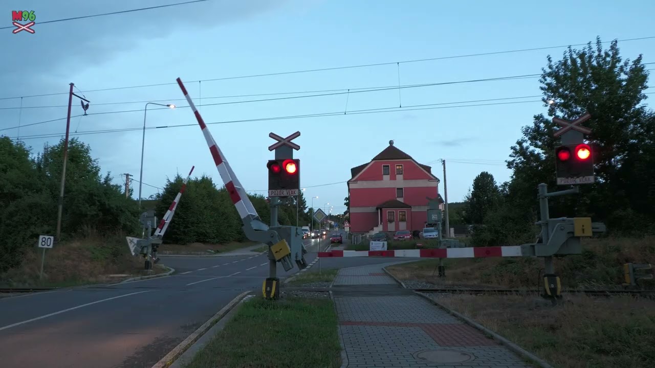 Železniční přejezd Starý Plzenec #1 [P1203] - 21.7.2025 / Czech railroad crossing