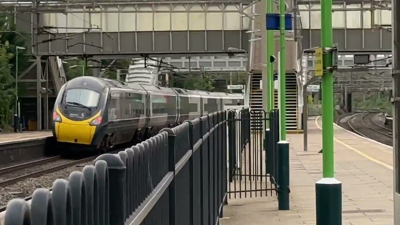West Coast Main Line Trains at Leighton Buzzard on August 16th 2023