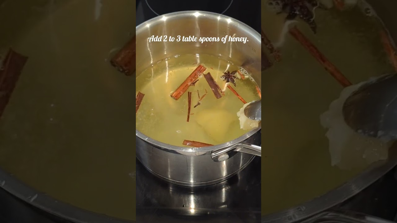 Festive White Mulled Wine Recipe #nakedwines #gl&uuml;hwein #festiveseason #holidayseason