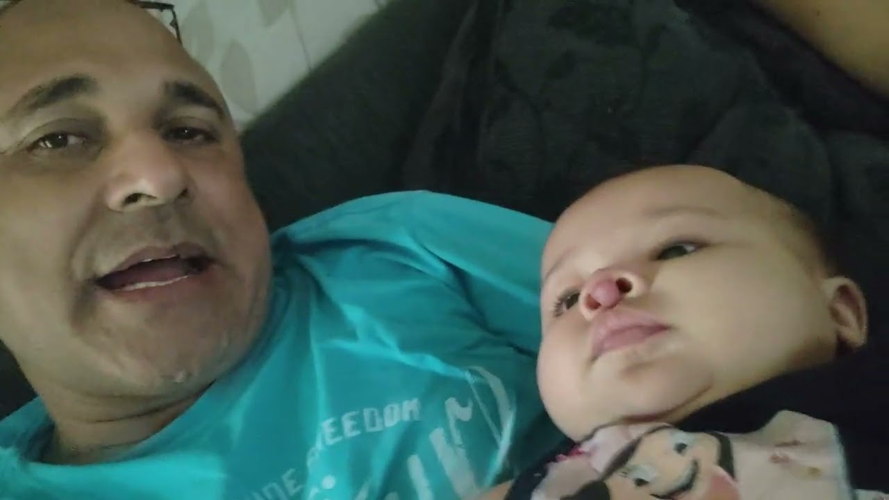 Suzaninha com papai e sua mamãe 19/12/2023
