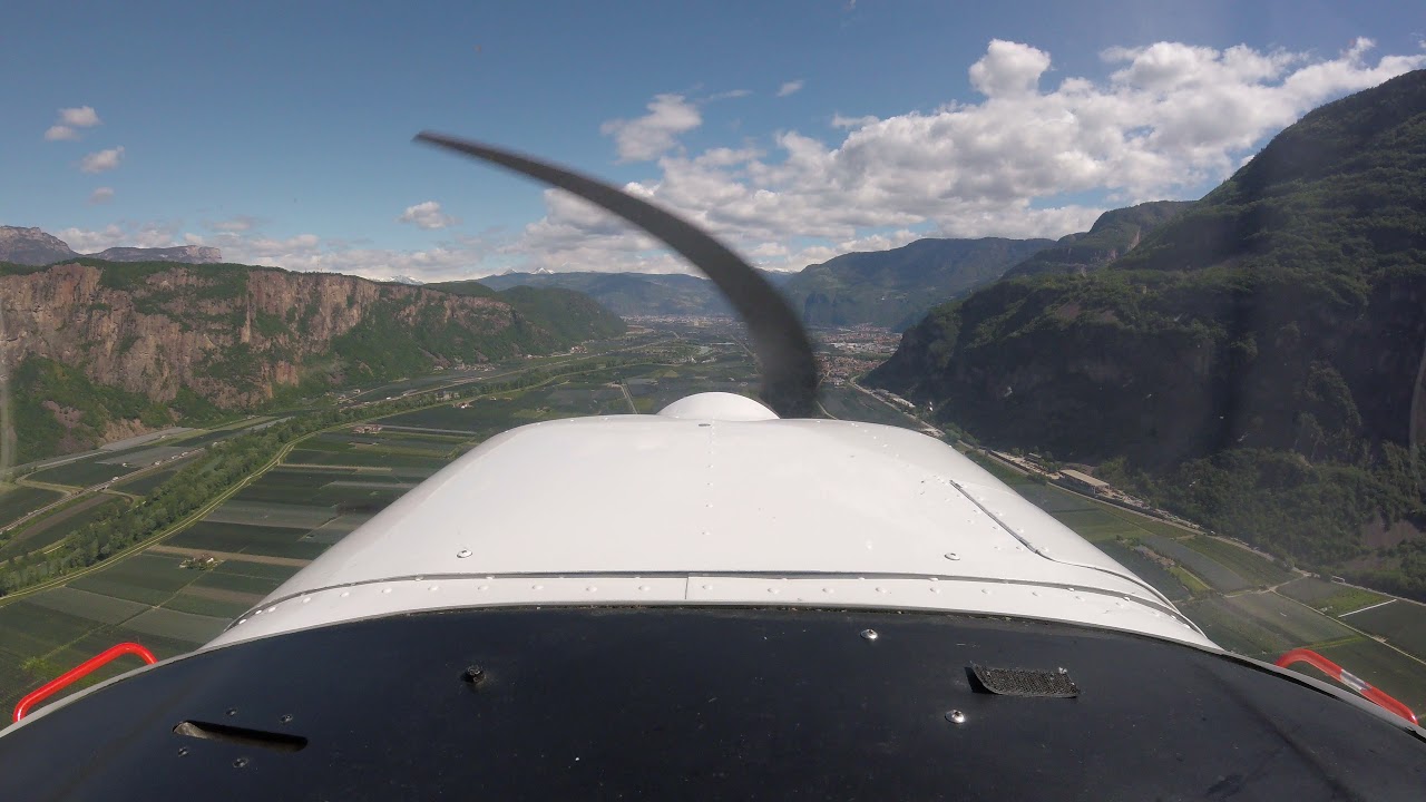 4K | Cessna 150 landing in Bolzano/Bozen, South Tyrol, Italy (BZO/LIPB)