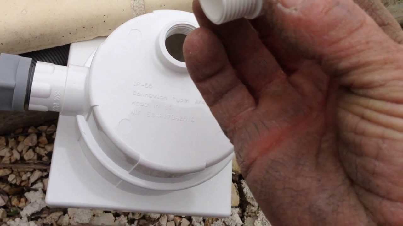 Comment installer les boites connexion projecteurs piscine Ma&ccedil;onnerie Martinez