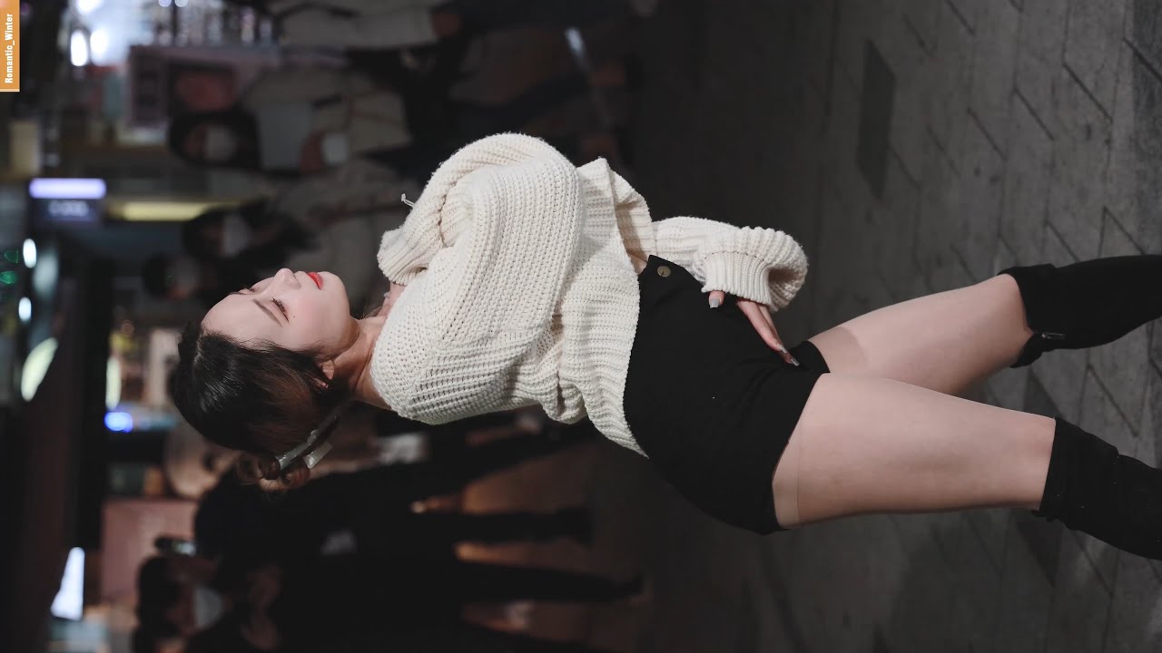 201117 댄스팀 클락(정인) - Good-night kiss(전효성) @ 홍대버스킹 4k 60f 직캠