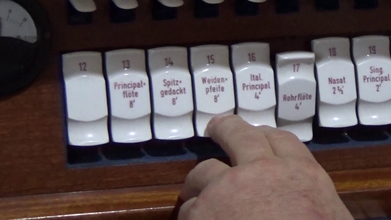 Orga Bisericii Romano-Catolice Sfinții Apostoli Petru și Paul din Bacău - prezentare pe scurt