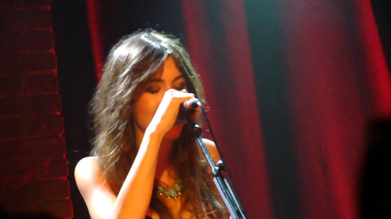 Kate Voegele - Till the world ends cover in Paris