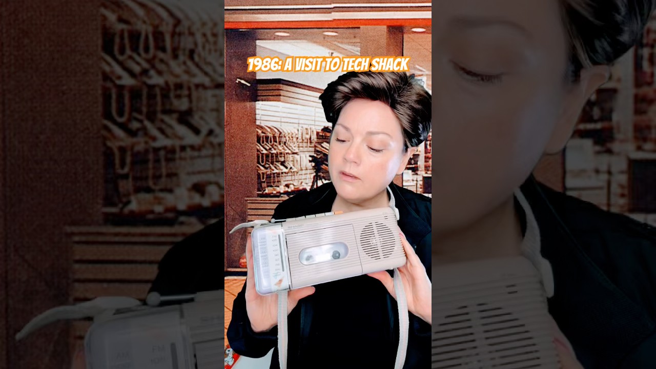 1987 год. Чад продаёт ещё один симпатичный радиоприёмник Sharp QT-5 в пастельных тонах. Каждая де...