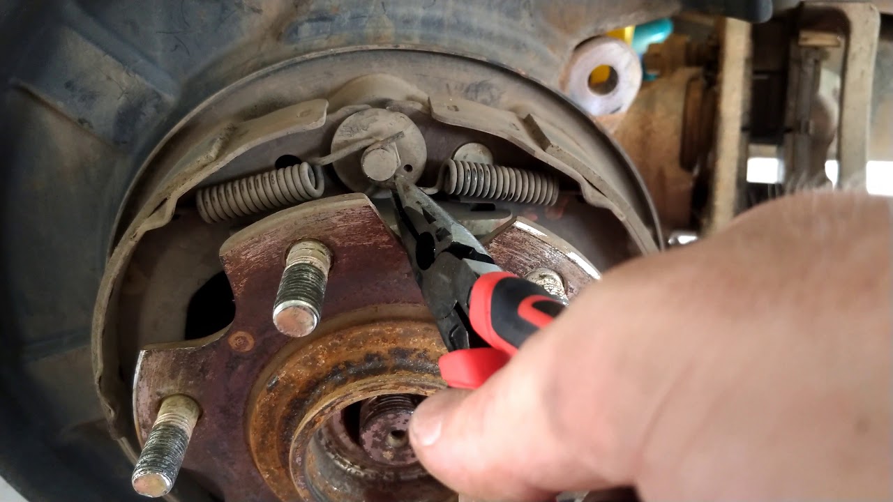 Mitsubishi Pajero Wheel Bearing Replacement Generation 4 Pajero / Montero / Shogun