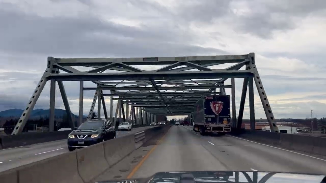 Silent Driving ASMR | I-5 Southbound into Everett Washington 