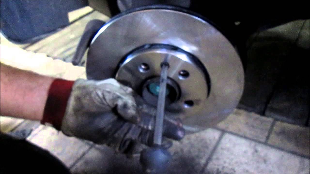 Skoda Fabia - Front Brakes Replacement
