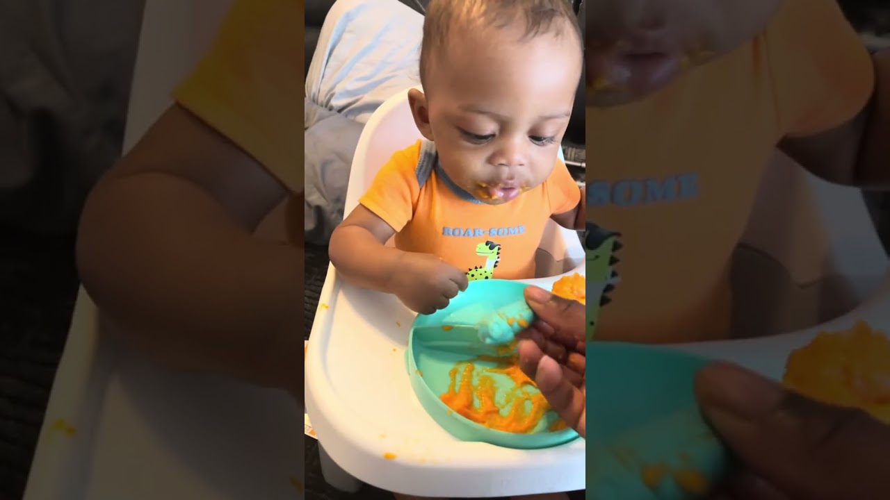 Introducing baby boy to carrots & getting him to like the bottle #stayathomemom #breastfedbaby