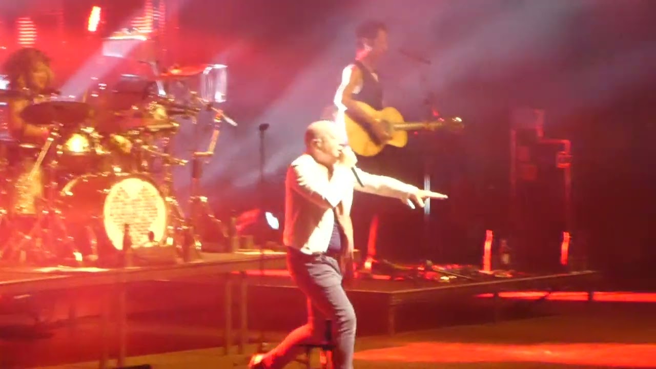 Simple Minds - Glittering Prize / Promised You a Miracle - live @ Hallenstadion in Zurich 14.05.2022