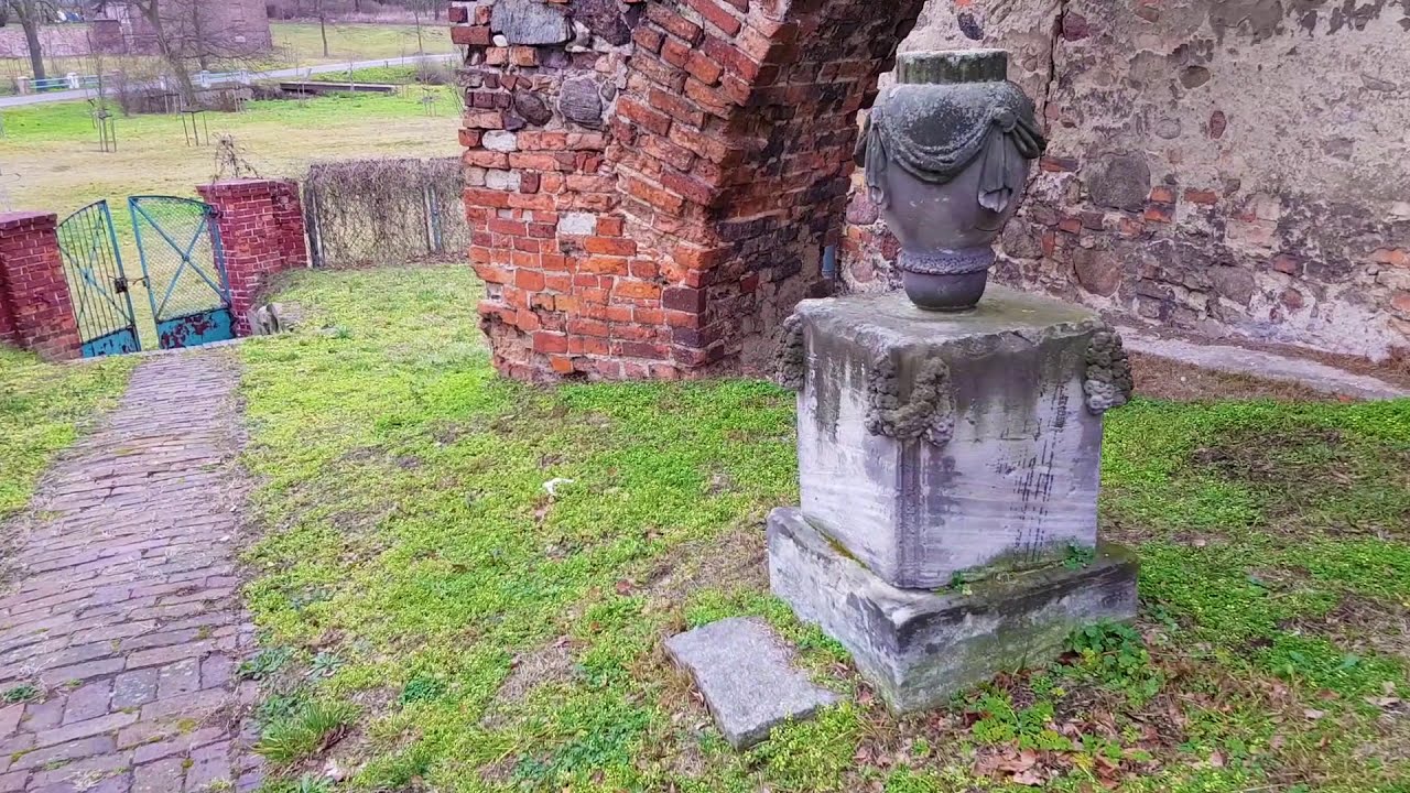 Żukowice Kości&oacute;ł i Pałac (Deutsche Untertitel).