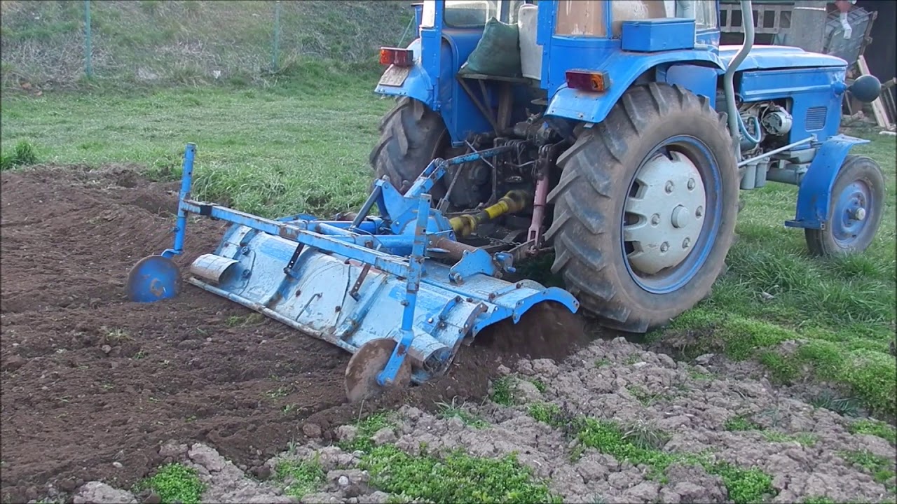 Traktor zetor a rotavátor