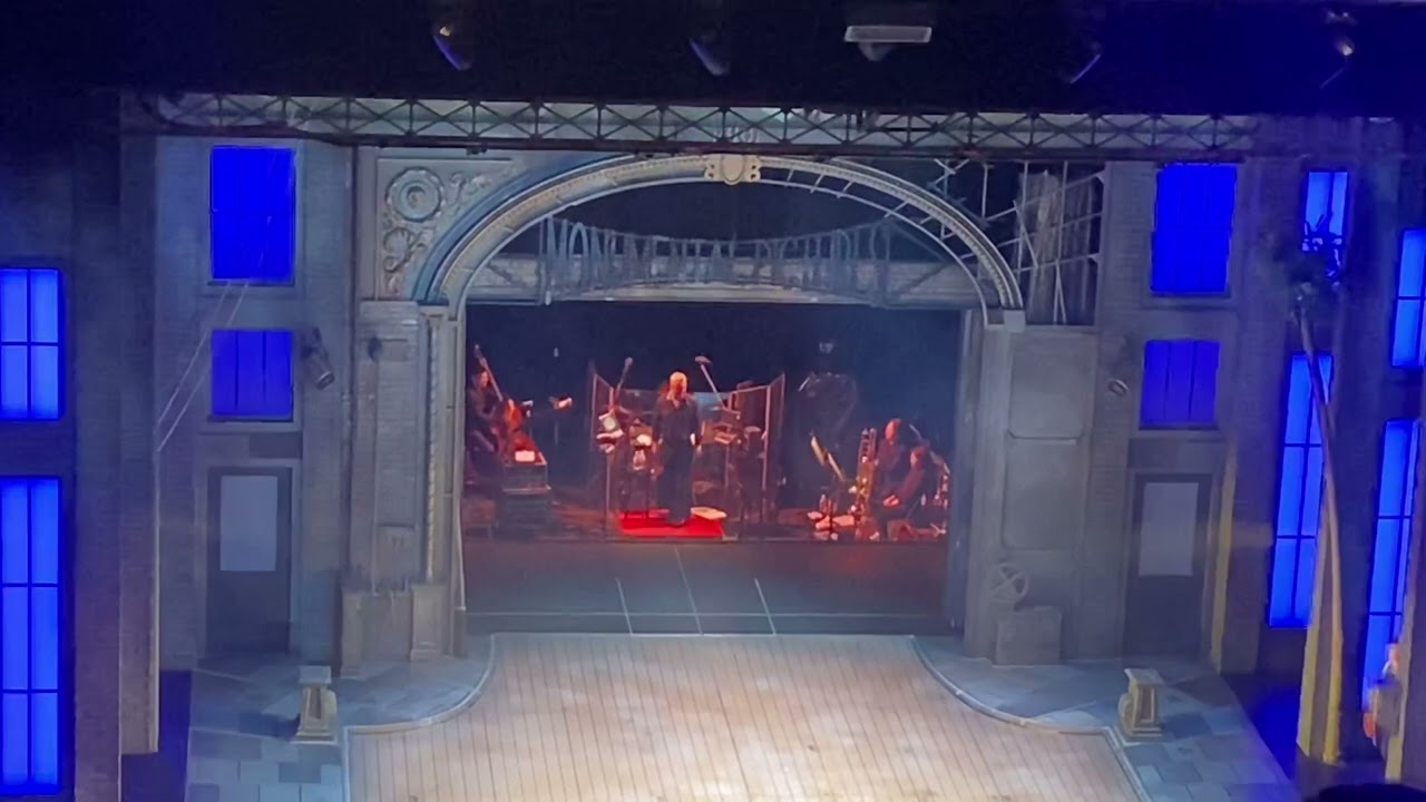 “Singing In The Rain” Musical Adam Cooper Orix Theater Osaka 2/18, 2022