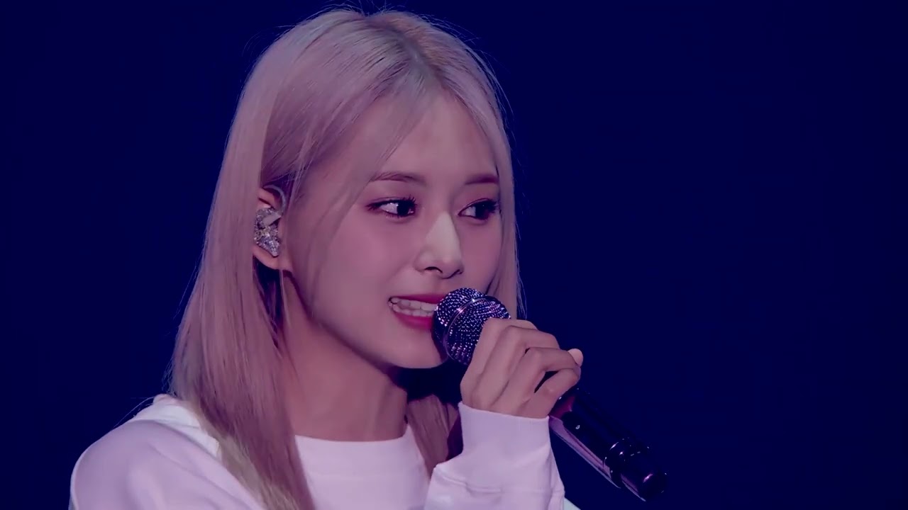 TWICE JAPAN FAN MEETING 'ONCE DAY' TOKYO 「Doughnut」4K (Mediocre Upscaled)