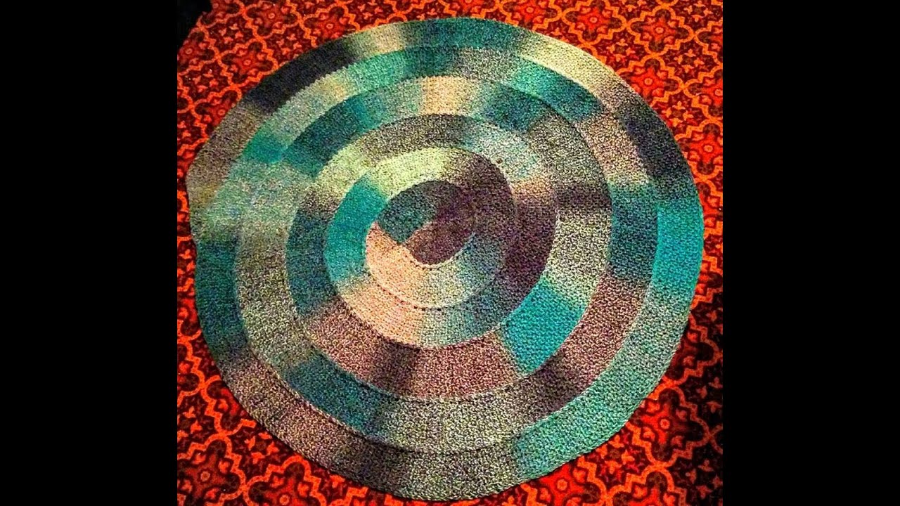 10 Stitch Spiral Twist Blanket Version Two Loom Knit no purls Owl Eye Stitch