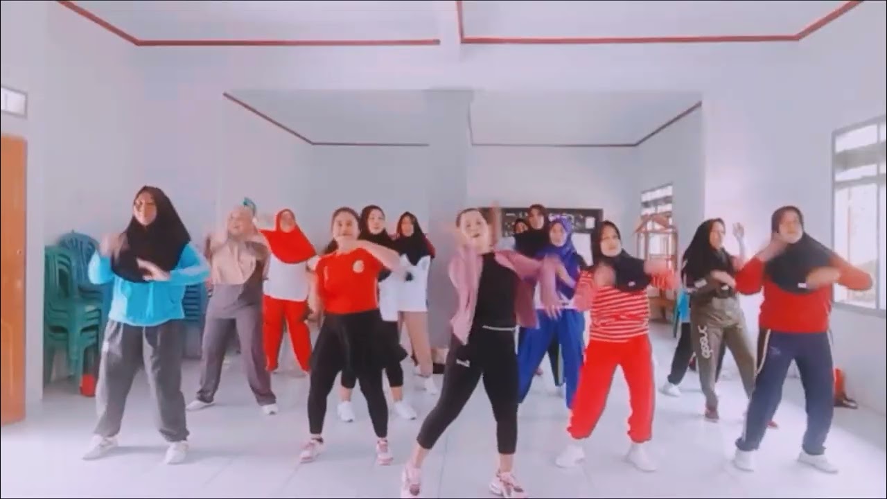 CANTIK OH CANTIK || SENAM KREAS || IBU2 GARUNGGANG DESA GEWOK KUNINGAN JAWA BARAT