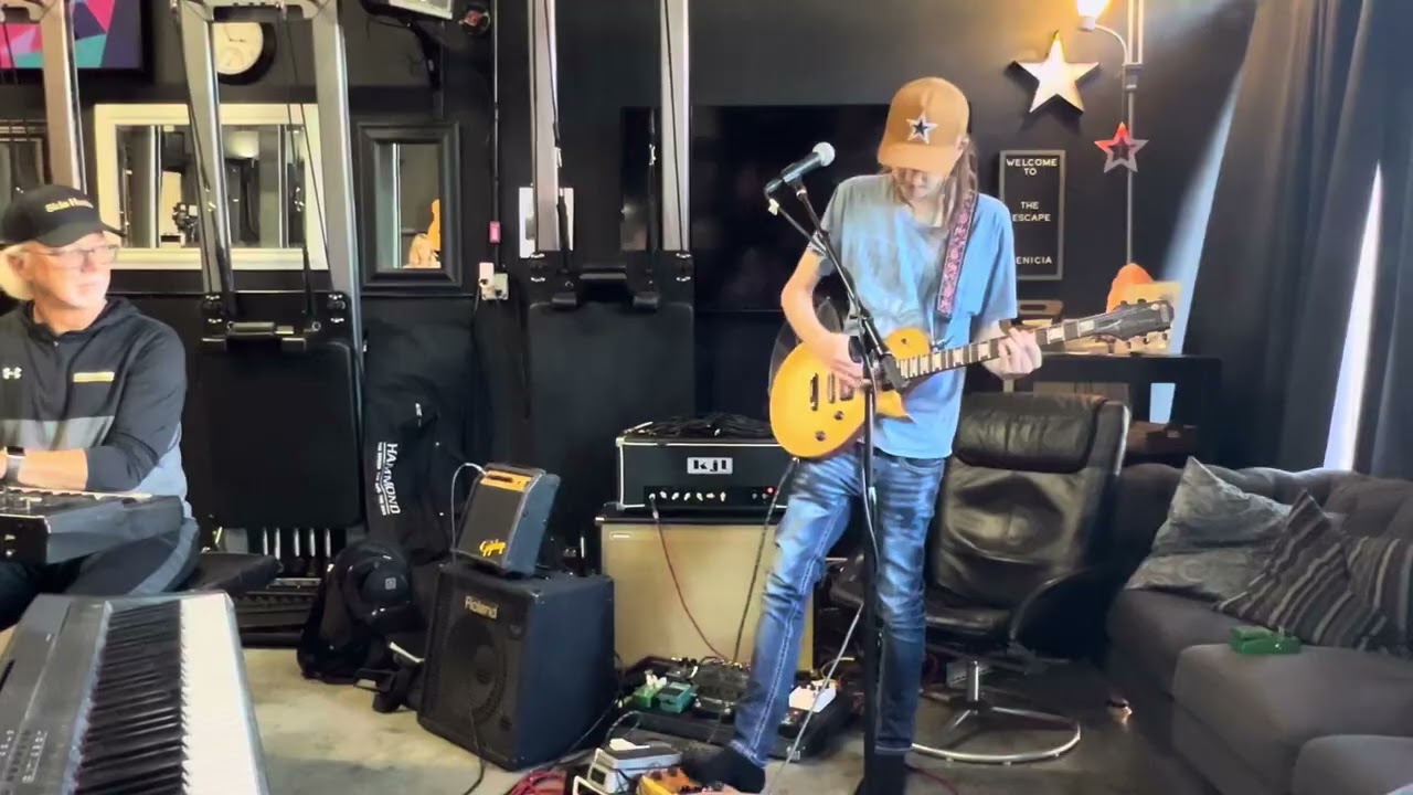BAD TRIP rehearsal @TajFarrant_Official  