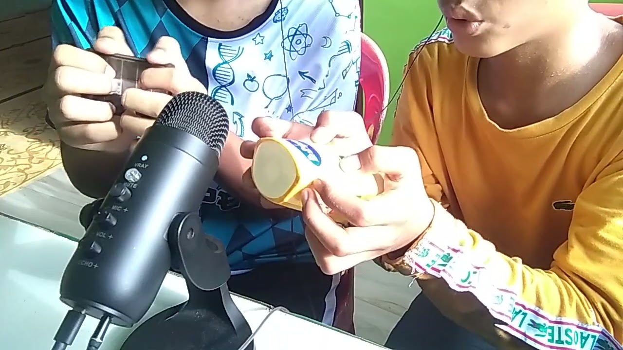 My Cousin Try ASMR For The First Time.