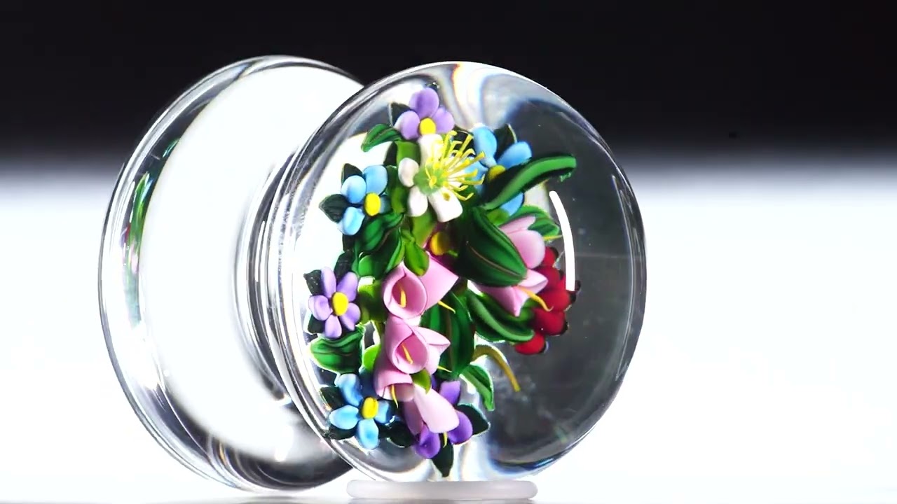 Glass Paperweight Auction 93 Lot 184