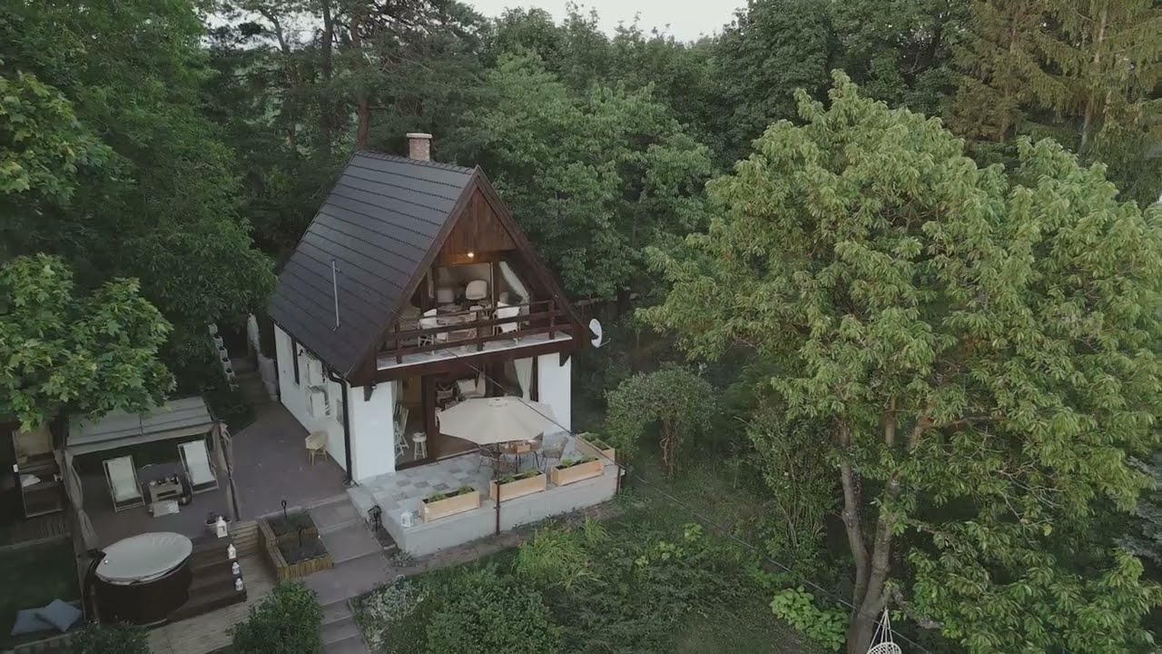 Viskó Vendégház Zebegény -- Bohó stílusú vendégház dunai panorámával, teljes wellness-szel.