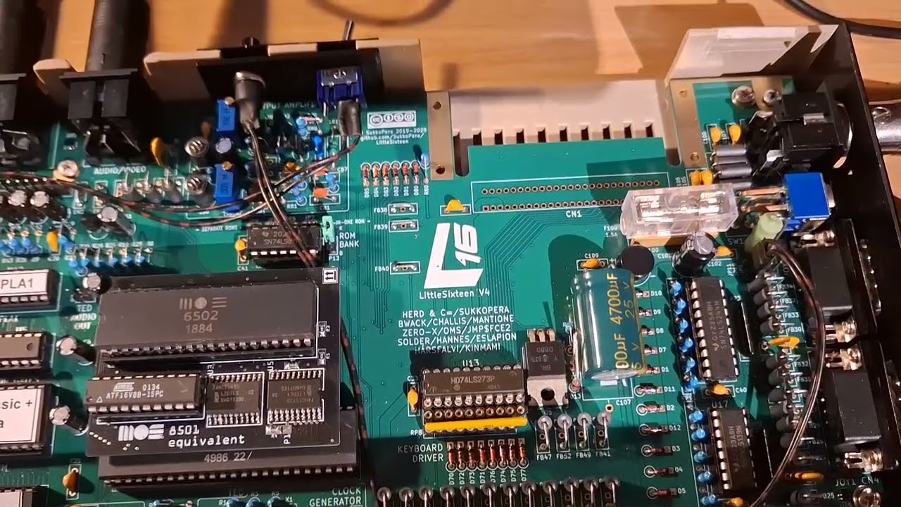 LittleSixteen Board by SukkoPera with SID Support