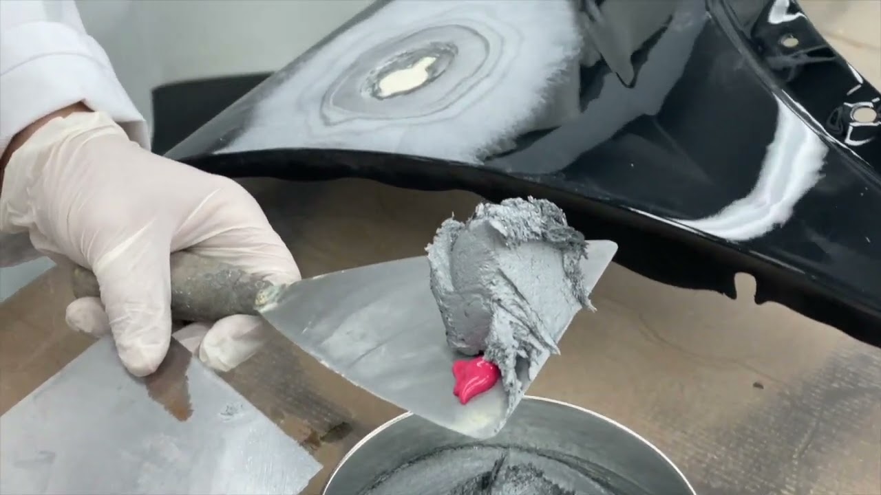 SK31S | Aluminium putty with flakes