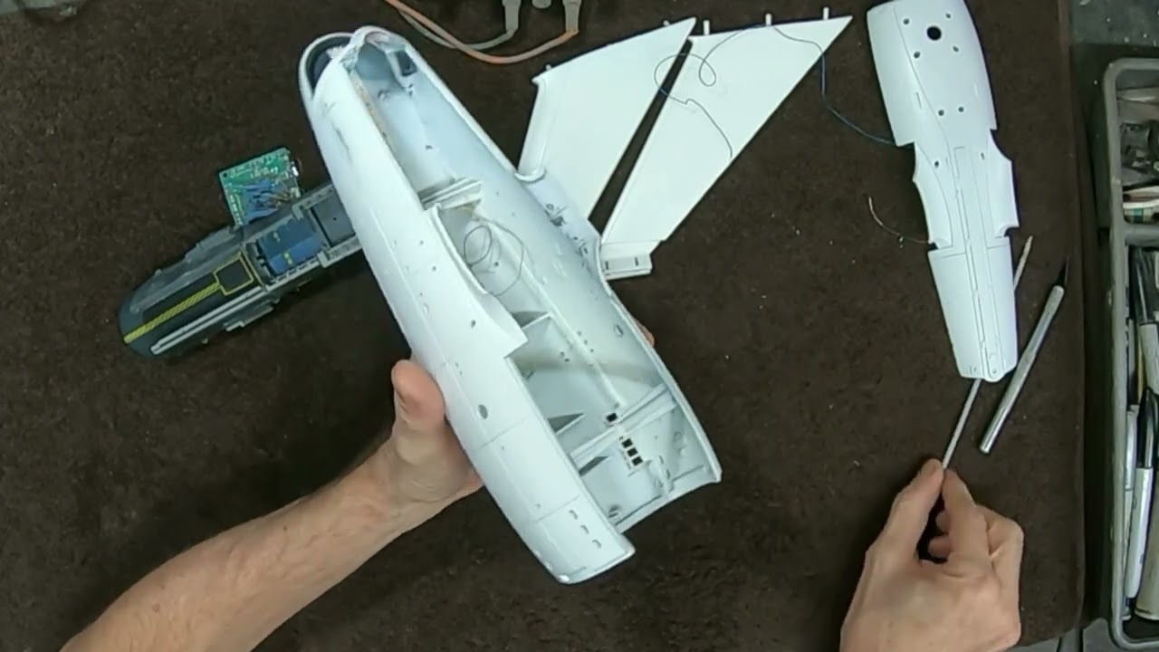 Polar Lights 1:350 Scale Enterprise Refit Update 