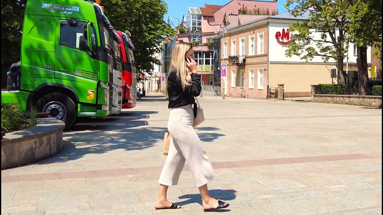 Walking in Kielce, Poland - Cultural Center to Bishops Palace - Spacer w Kielcach, Polska