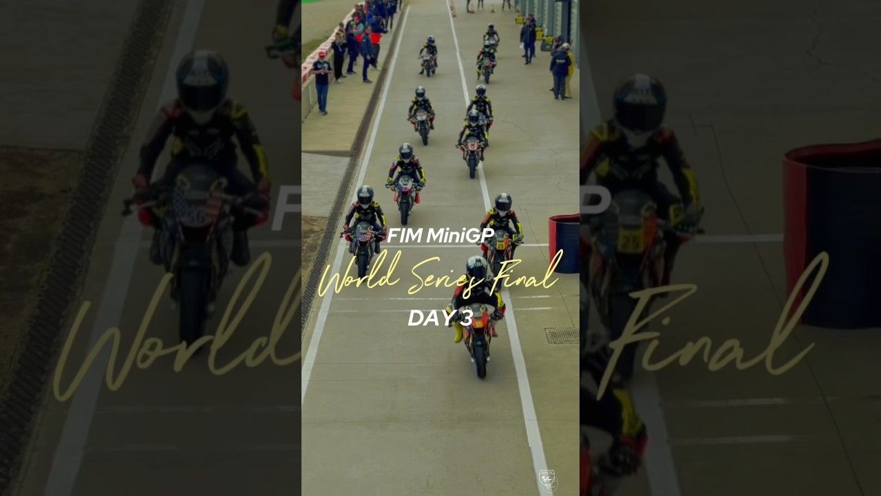 The #MiniGP World Series Riders hit the track in Arag&oacute;n for the first time in their FP sessions 🙌✨