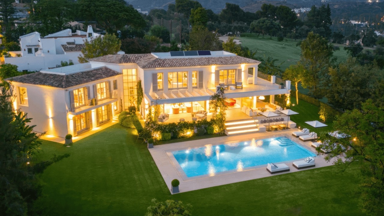 10.395.000€ NUEVA ANDALUCIA Marbella Villa 6 Beds DV2321