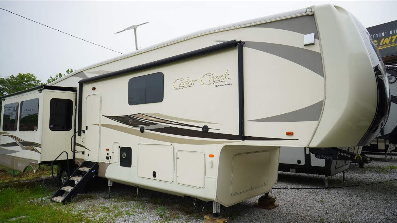 SOLD! 2016 Cedar Creek Hathaway 38FB2  Fifth Wheel, 3 Slides, Front Bathroom, Four Seasons, $42,900