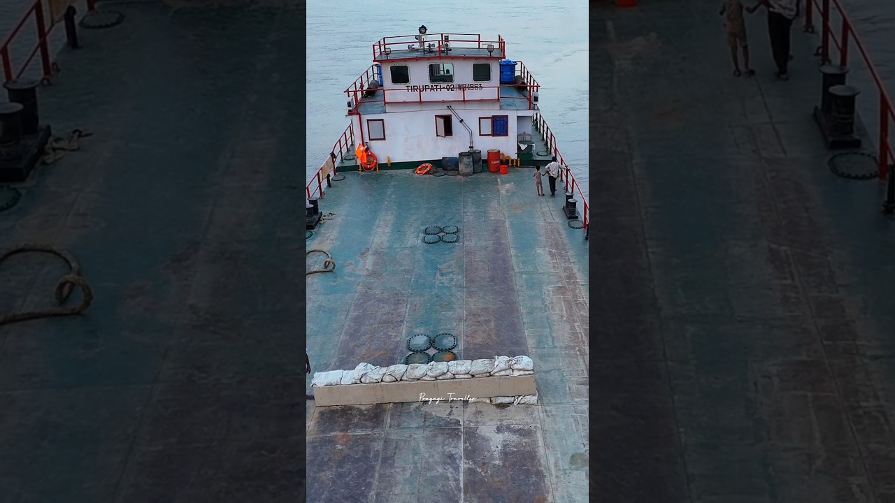 Floating Bairage For Six Lane Bridge Construction Work #prayagraj #prayagrajbridge #sixlanebridge