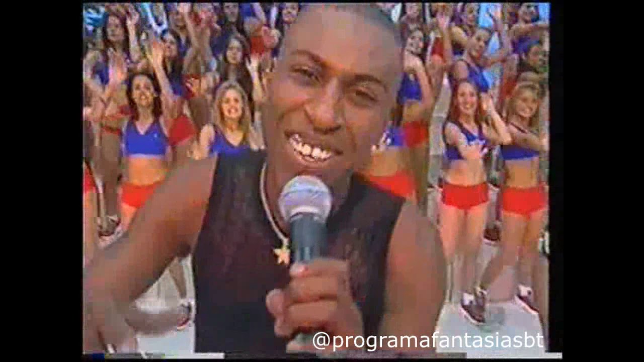 Fantasia: Pixote cantando Beijo Doce
