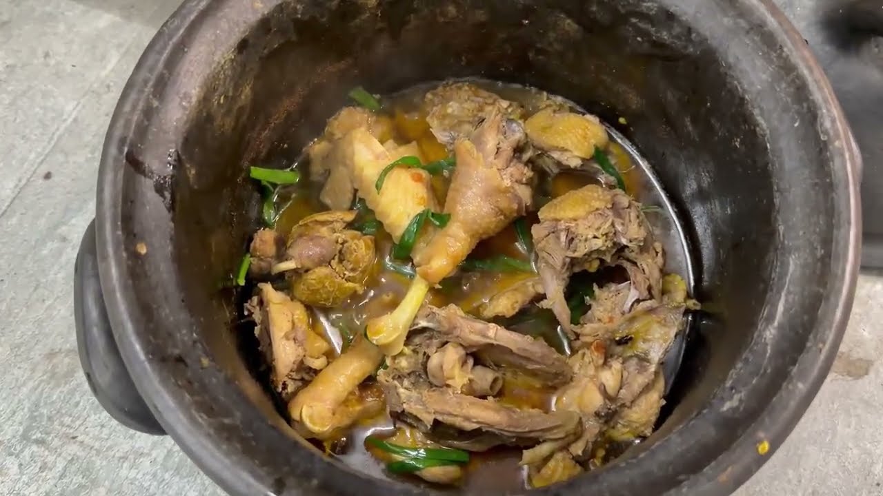Cooking local chicken in fire pit #food #cooking #youtube #shorts #youtubeshorts #recipe #village