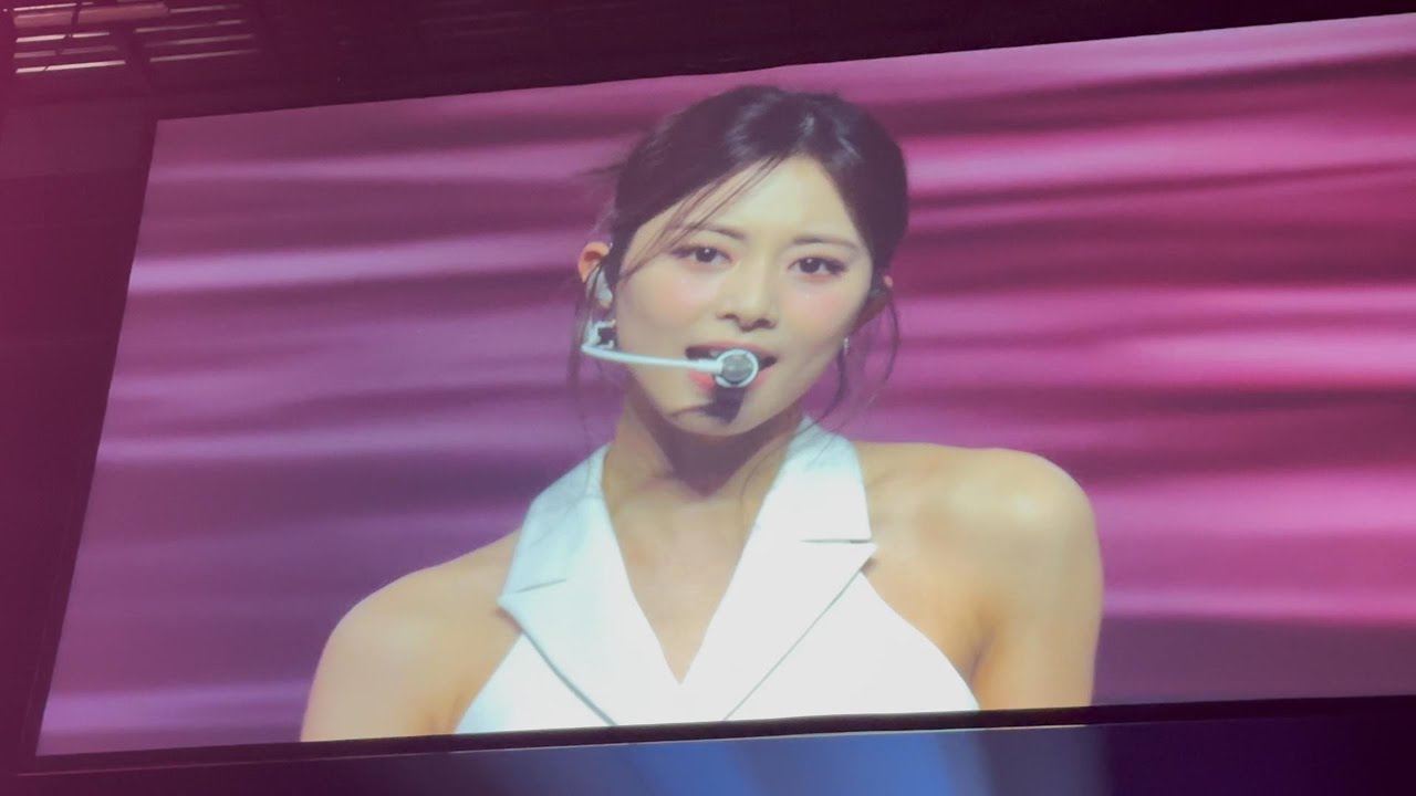 Tzuyu 