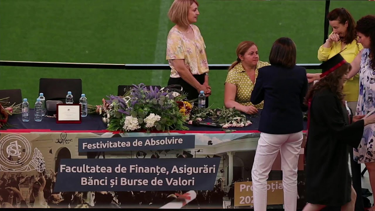 Festivitatea de Absolvire - Facultatea de Finante, Asigurari, Banci si Burse de Valori