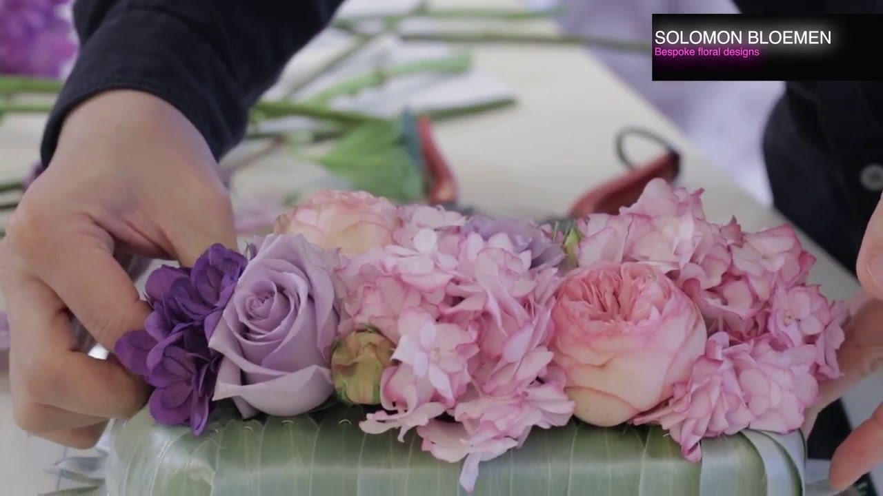 Step By Step Dr.Solomon 教你如何創作出特色花藝，藝術插花 | Floral pillow on shiny mirror |華麗花Cushion