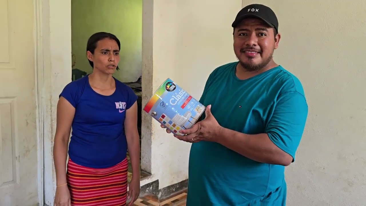 Mr. Charly Llego A Pintar La Casa de Cruz Marisol