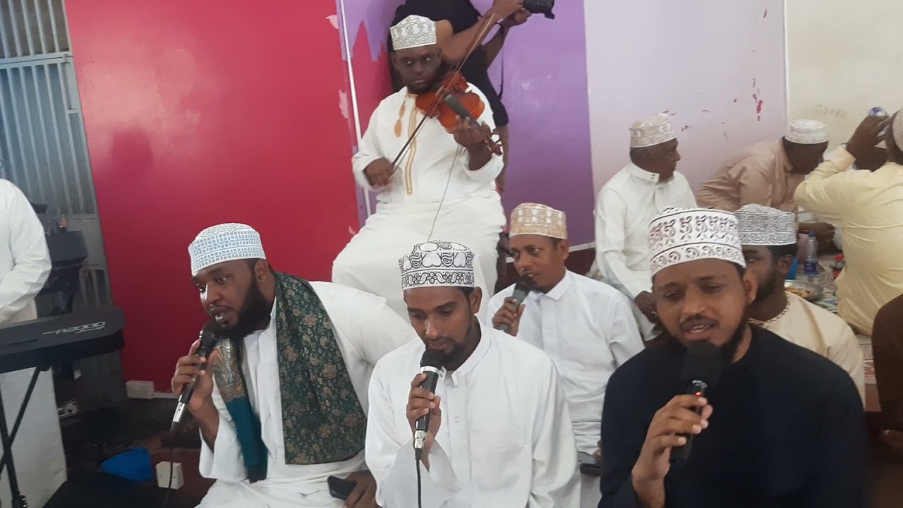 TUMSWALIYE KARIMA USTADH MUHAMMAD SHIRAAZY