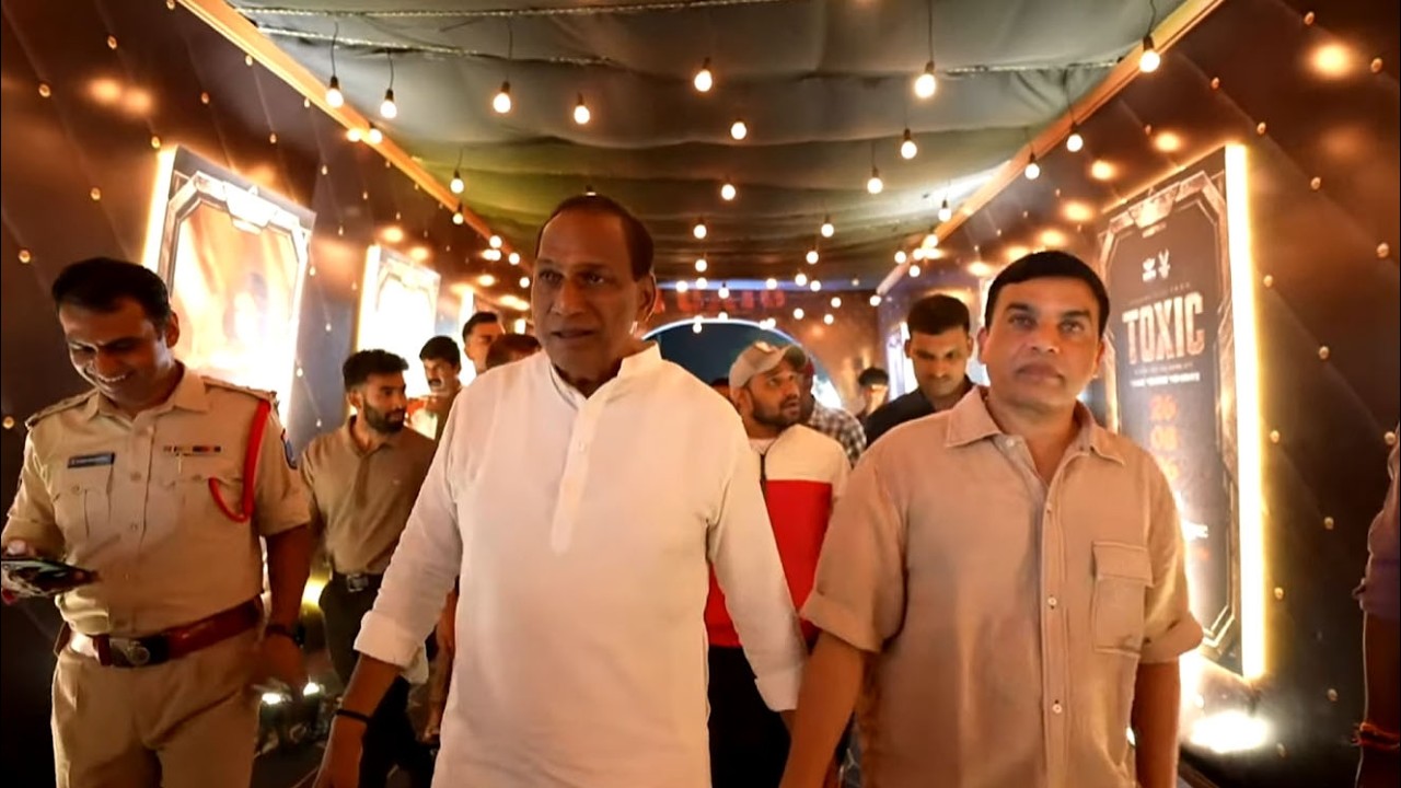 Malla Reddy & Producer Dil Raju Entry @ Toxic Pre-Release Event
