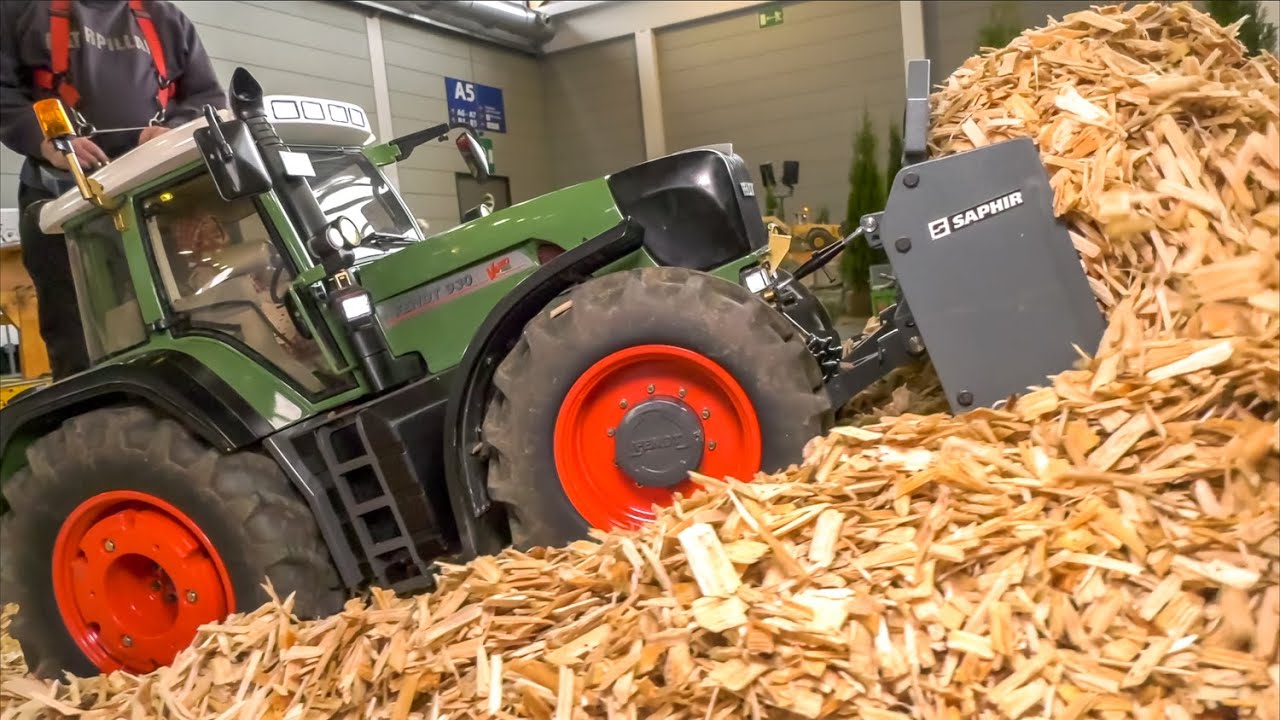 RC FARMING! Ploughing, sprinkling and more in 1/8 scale! John Deere! Fendt! Challenger!