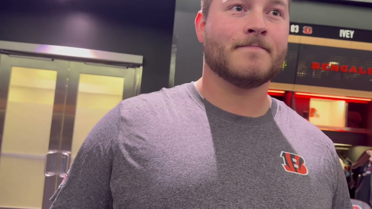 Seth McLaughlin says it was amazing to meet Dave Rimington￼ as the winner of the Rimington trophy