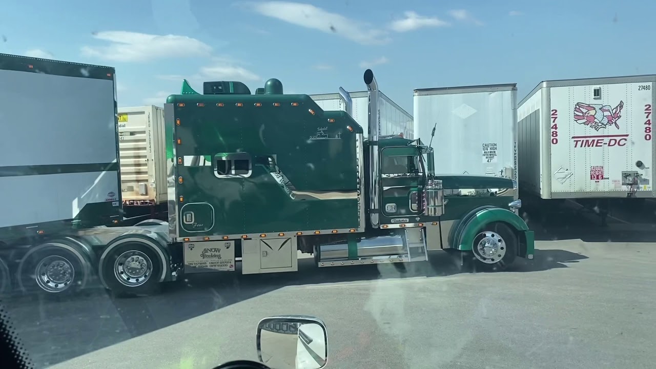 Watching the truck the goose back into a very tight dock in Springfield MO