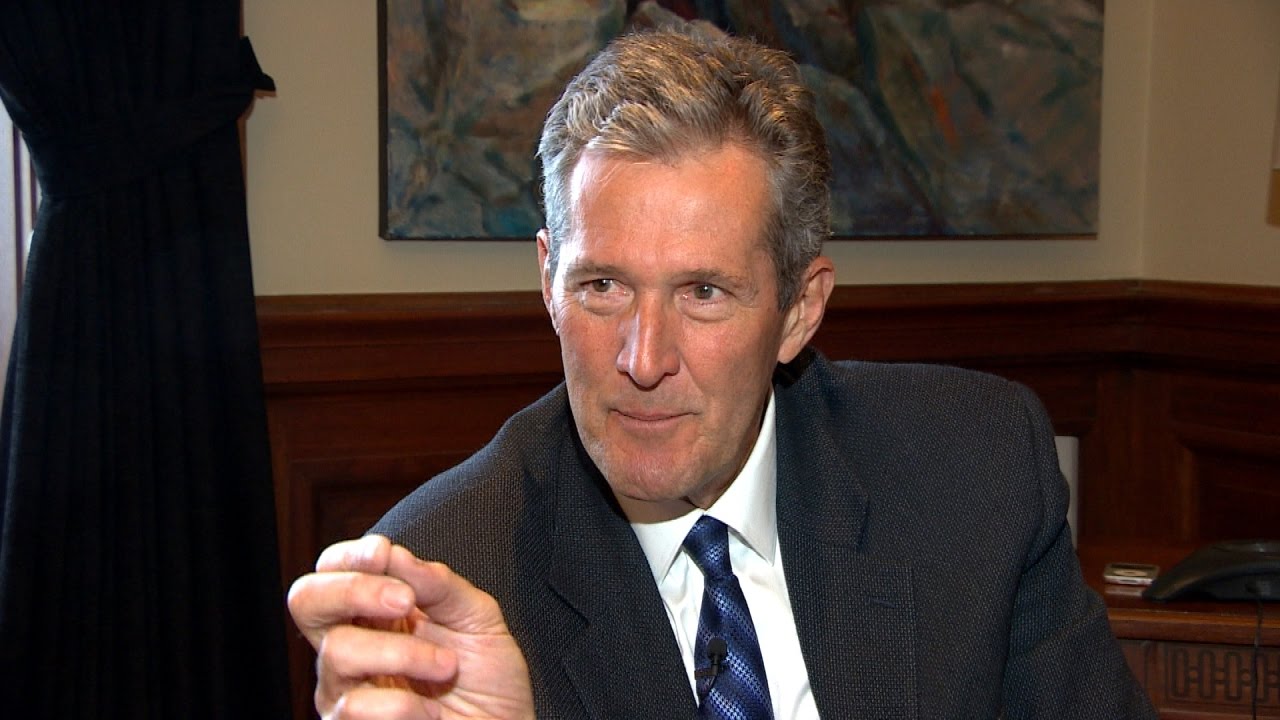 Premier unplugged: Manitoba's Brian Pallister defends sparse email use
