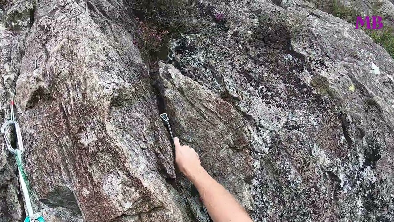 Wallowbarrow Crag  Thomas S 4a   P3