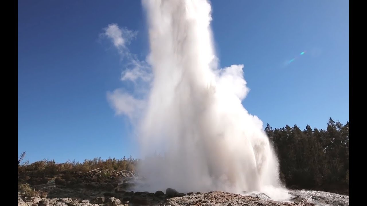 Il più grande geyser di Yellowstone è 