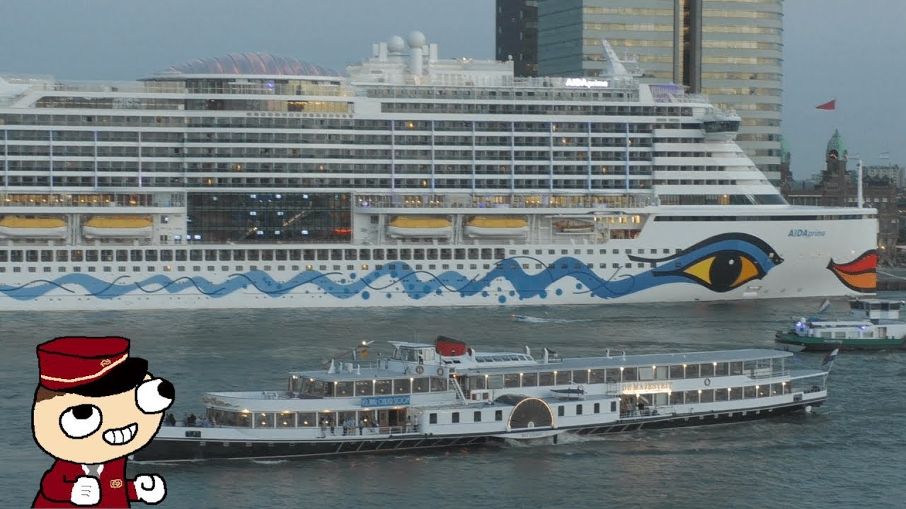 Raderstoomboot De Majesteit met ABSURD LUIDE FLUIT!