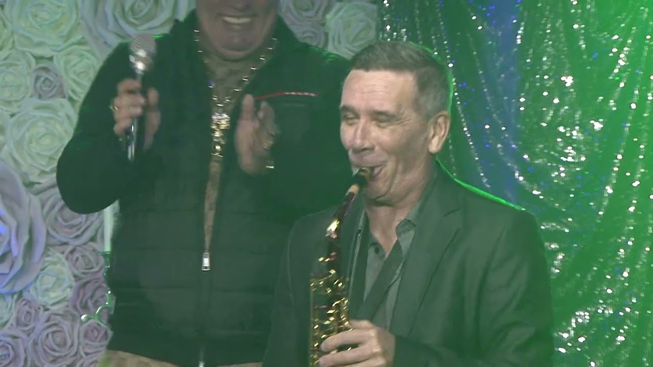 Hidvégi Band - A szívem megdobban / Szeress nagyon